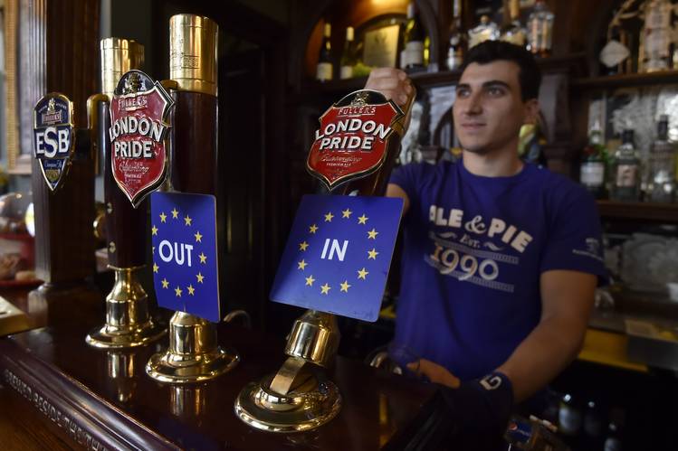 BN-OP277_CAPACC_P_20160622105644